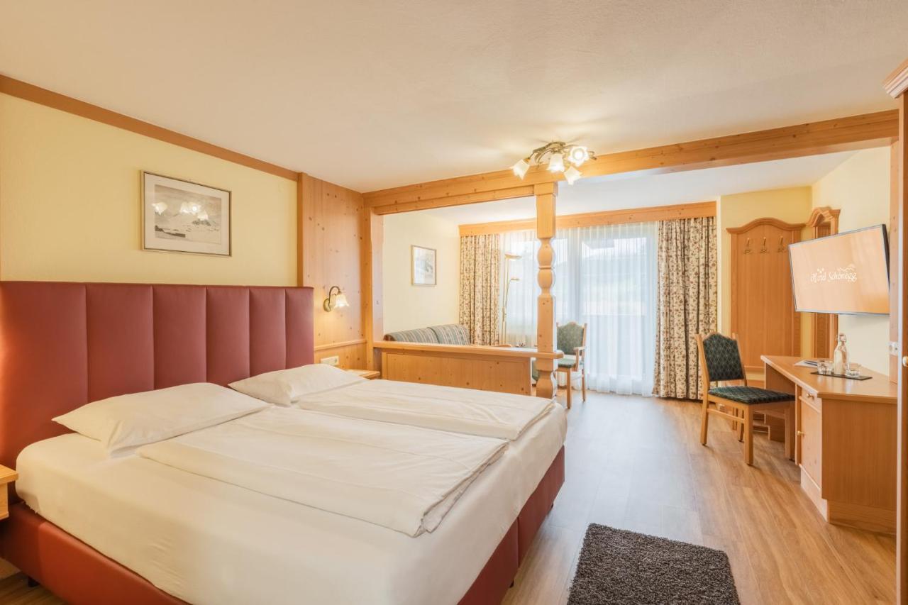 Hotel Schoenegg Seefeld in Tirol Exteriör bild