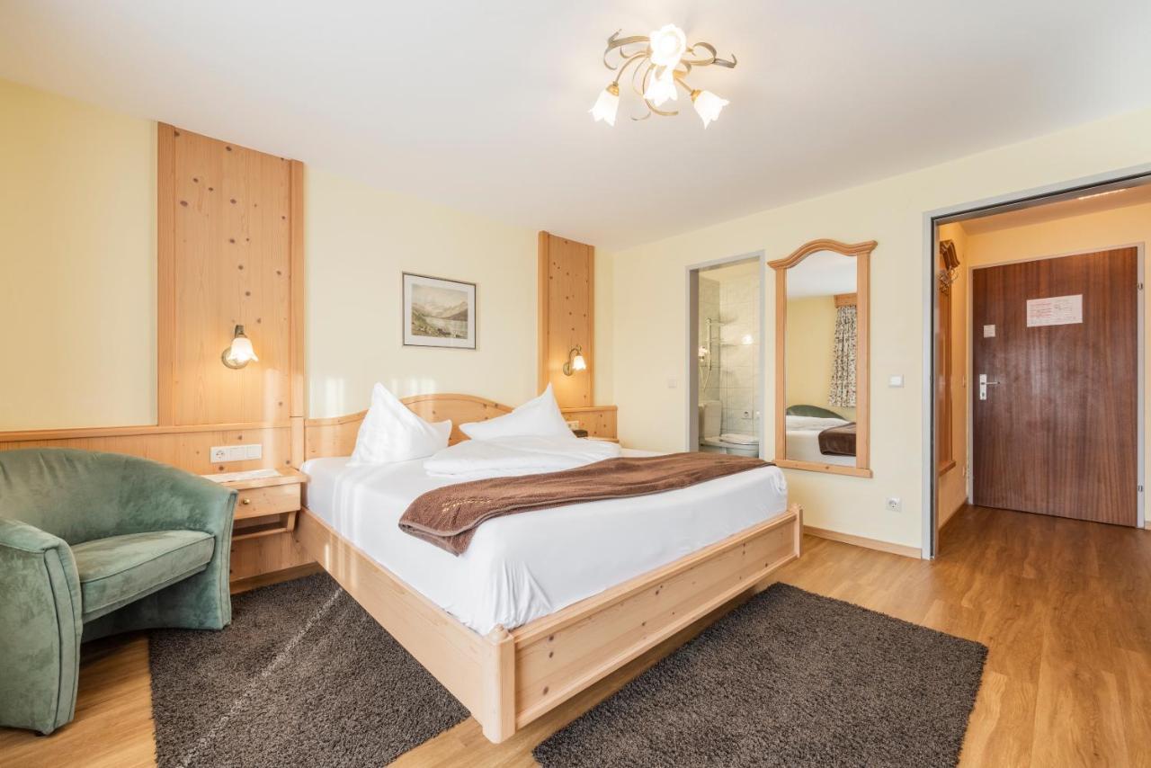 Hotel Schoenegg Seefeld in Tirol Exteriör bild