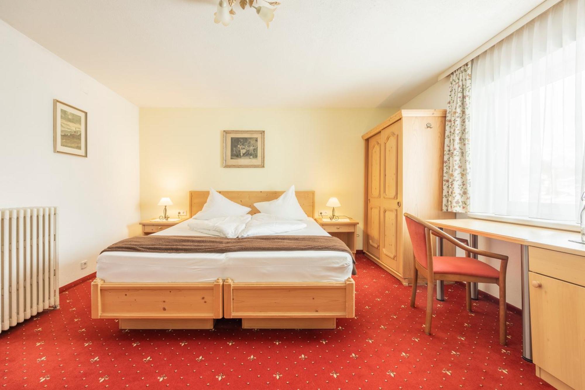 Hotel Schoenegg Seefeld in Tirol Rum bild