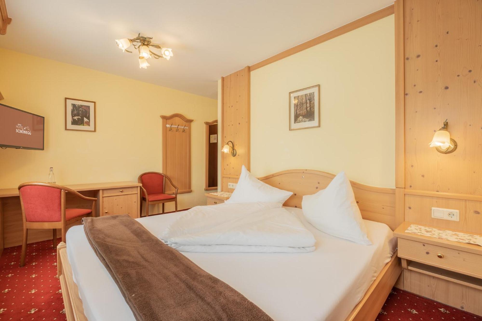 Hotel Schoenegg Seefeld in Tirol Rum bild