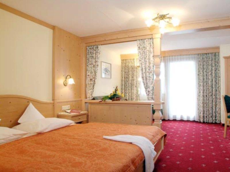 Hotel Schoenegg Seefeld in Tirol Exteriör bild