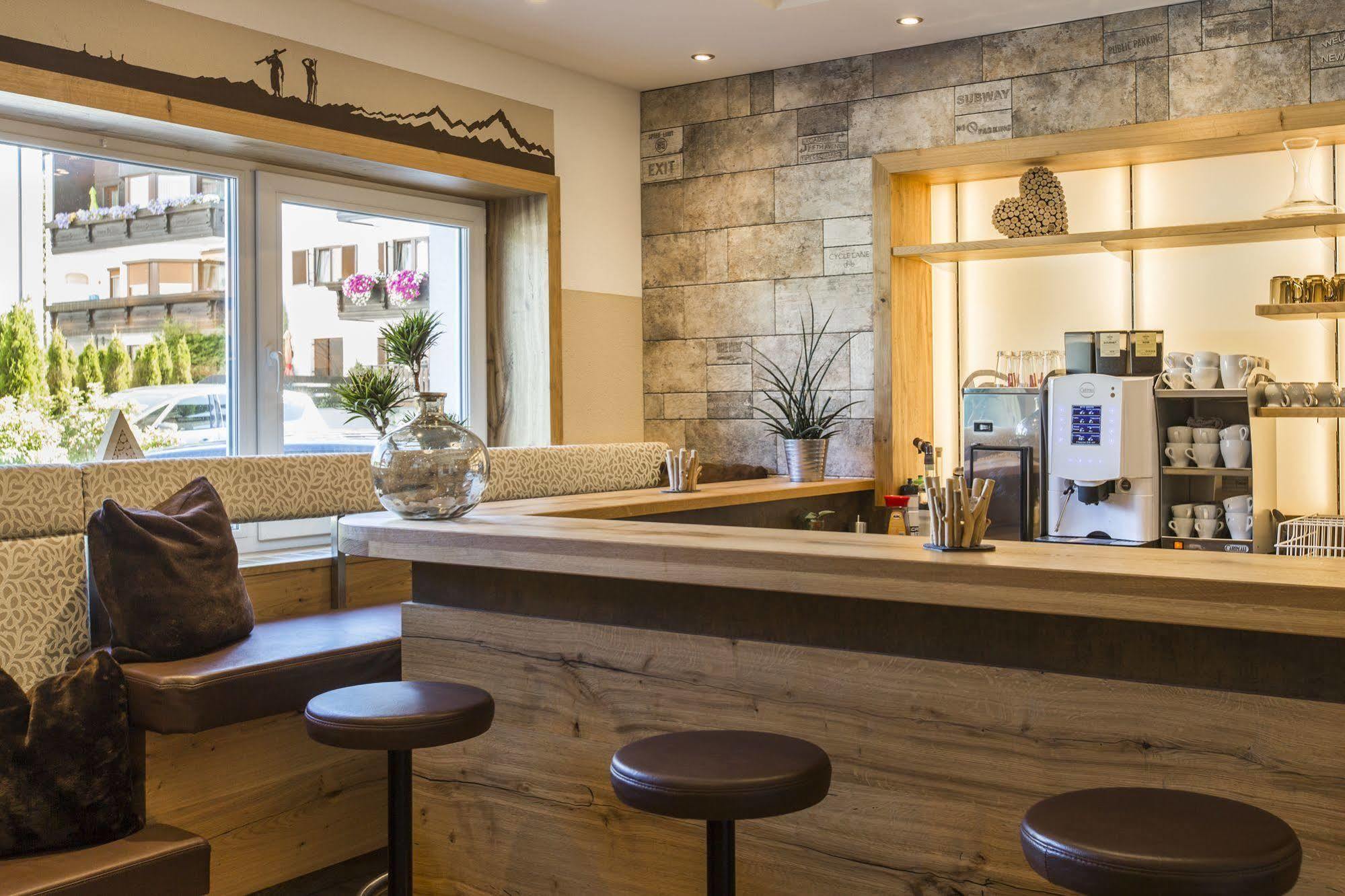 Hotel Schoenegg Seefeld in Tirol Exteriör bild